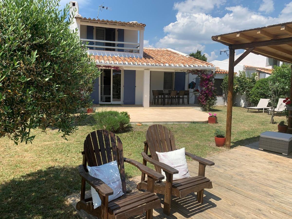 Maison En Camargue Saintes-Maries-de-la-Mer Exterior photo